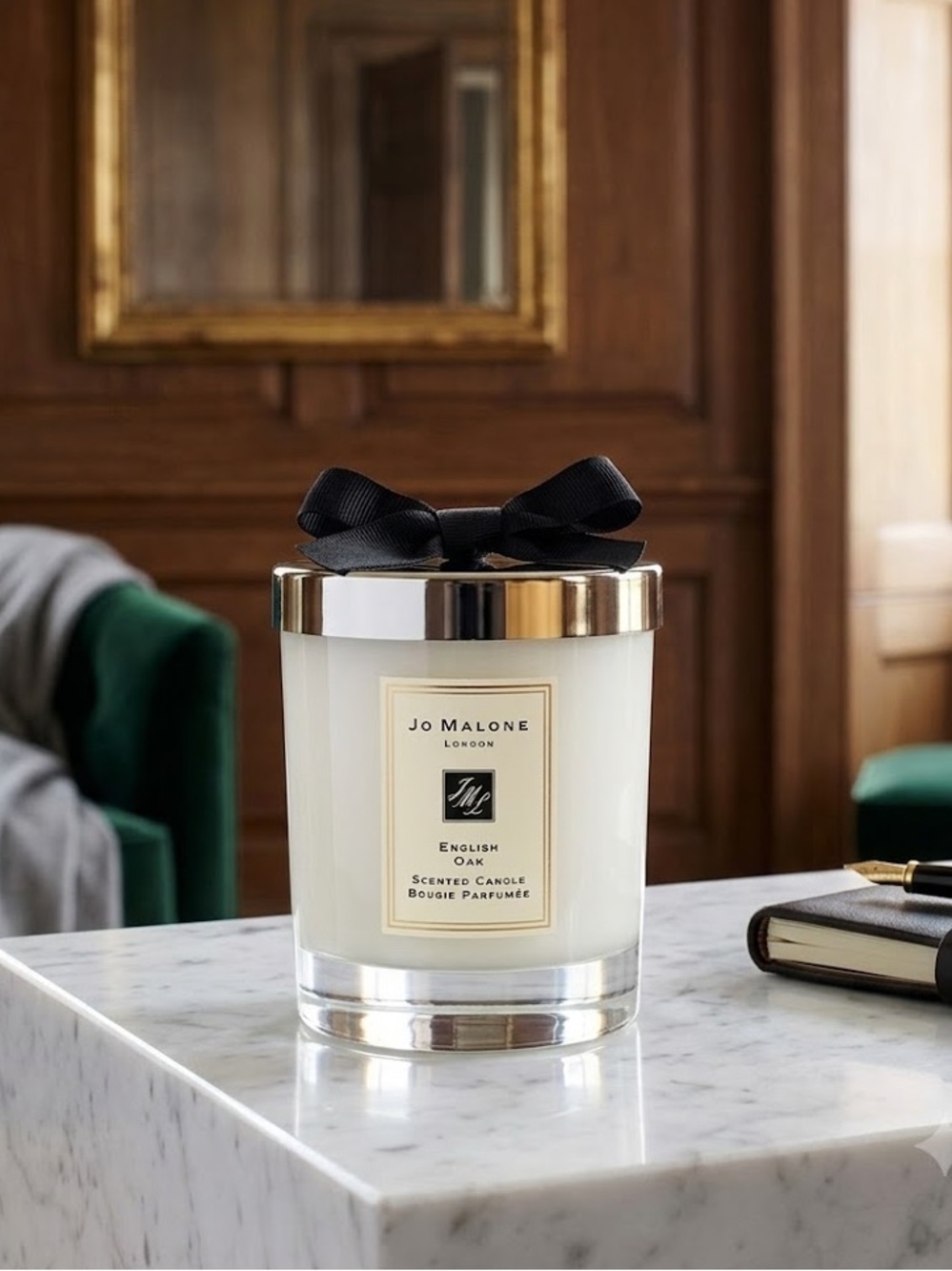 English Oak Scented Candle